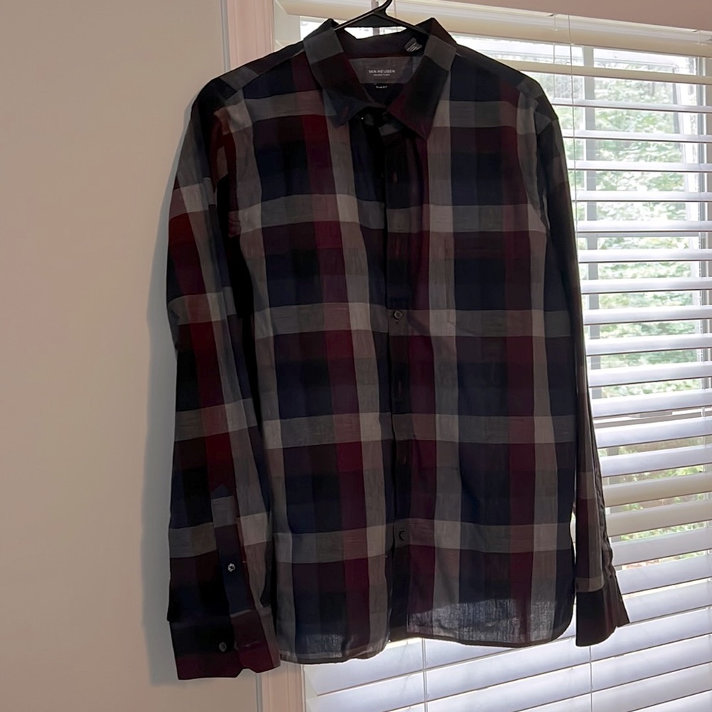 Van Heusen Never Tuck Shirt XL 17-17.5